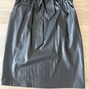 Elegant Black Leather Skirt